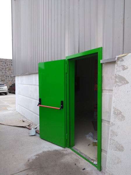 yangın kapısı, yangın kapısı gaziantep, uygun yangın kapısı, panik bar, yangın kapısı firmaları, yangına dayanıklı kapı, camlı yangın kapısı, çift kanat yangın kapısı, gaziantep yangın kapıları, yangın kapısı imalatı