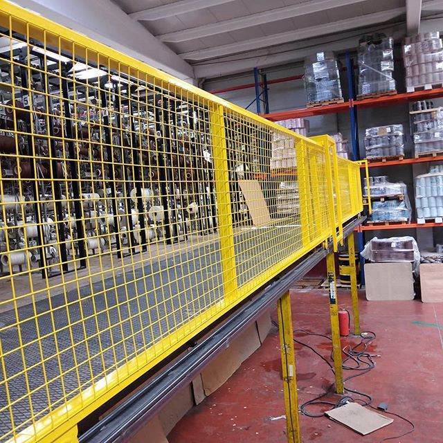 mutaş carpet, halı tazgahı, halı tezgahı raylı kapı, sürgülü kapı, halı tezgahı koruması